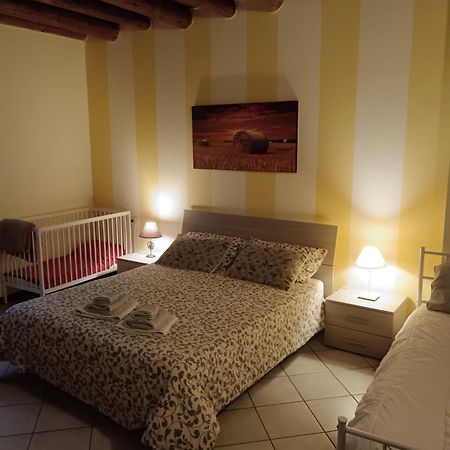 Casa Giulia - Valeggio Sul Mincio Appartement Buitenkant foto